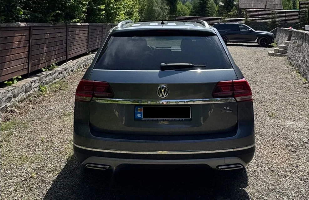 Volkswagen Atlas, partea din spate
