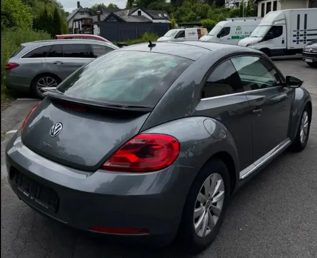 Volkswagen Beetle A5, vedere laterală