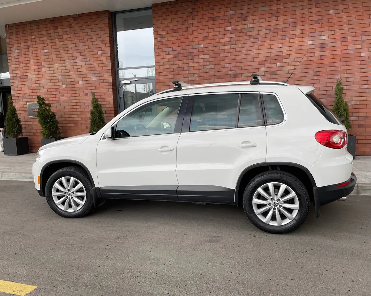 Tiguan I, вид сзади