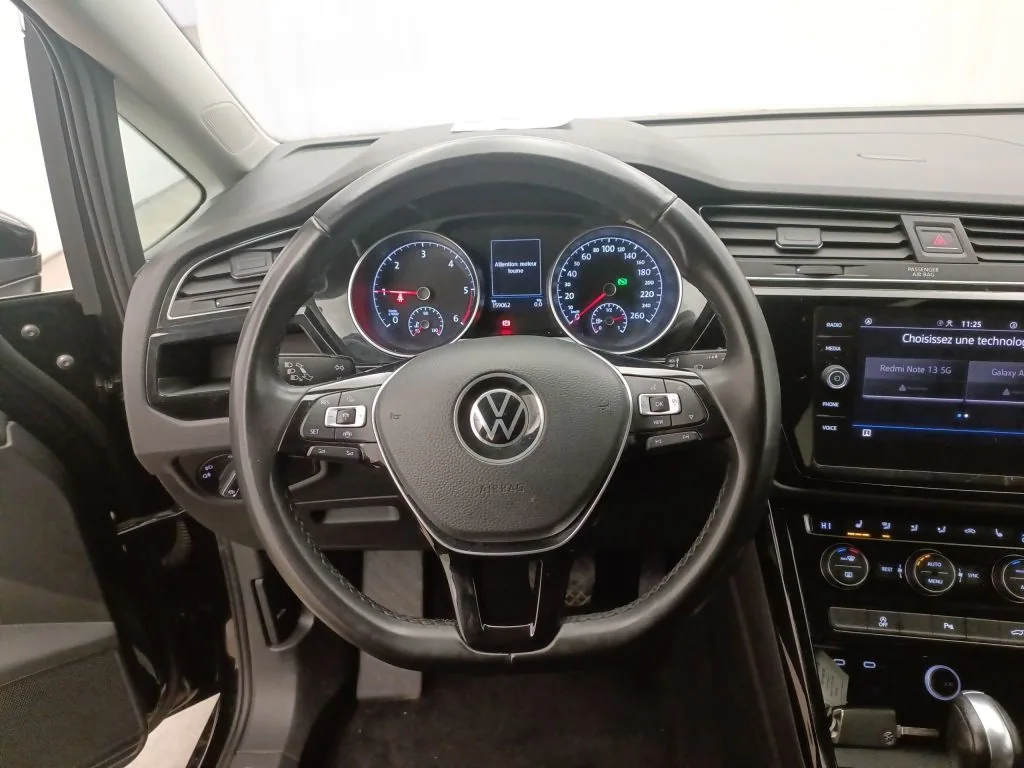 Volkswagen Touran III, partea din spate